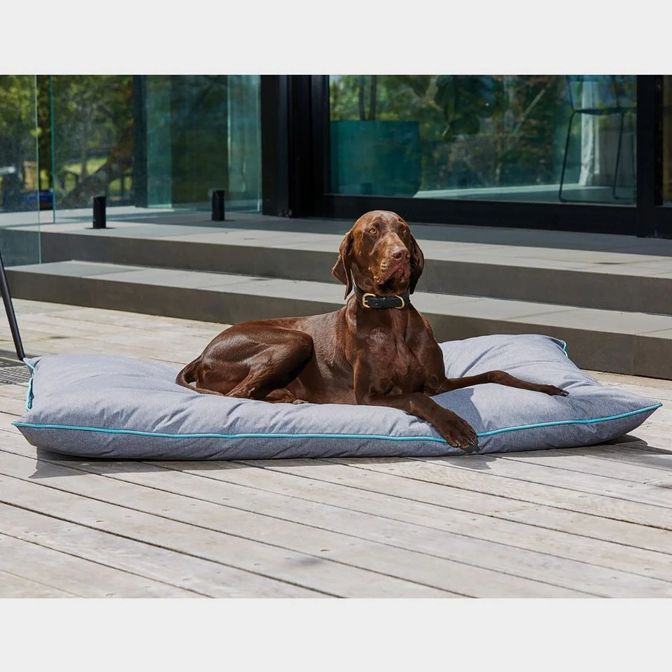Weatherbeeta Waterproof Pillow Dog Bed 2 Weatherbeeta Waterproof Pillow Dog Bed - Image 2